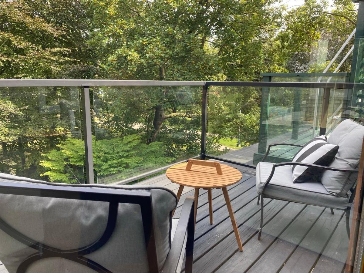 Superb Beach Home:Heated Pool-Hot Tub Open 365Days 토론토 외부 사진